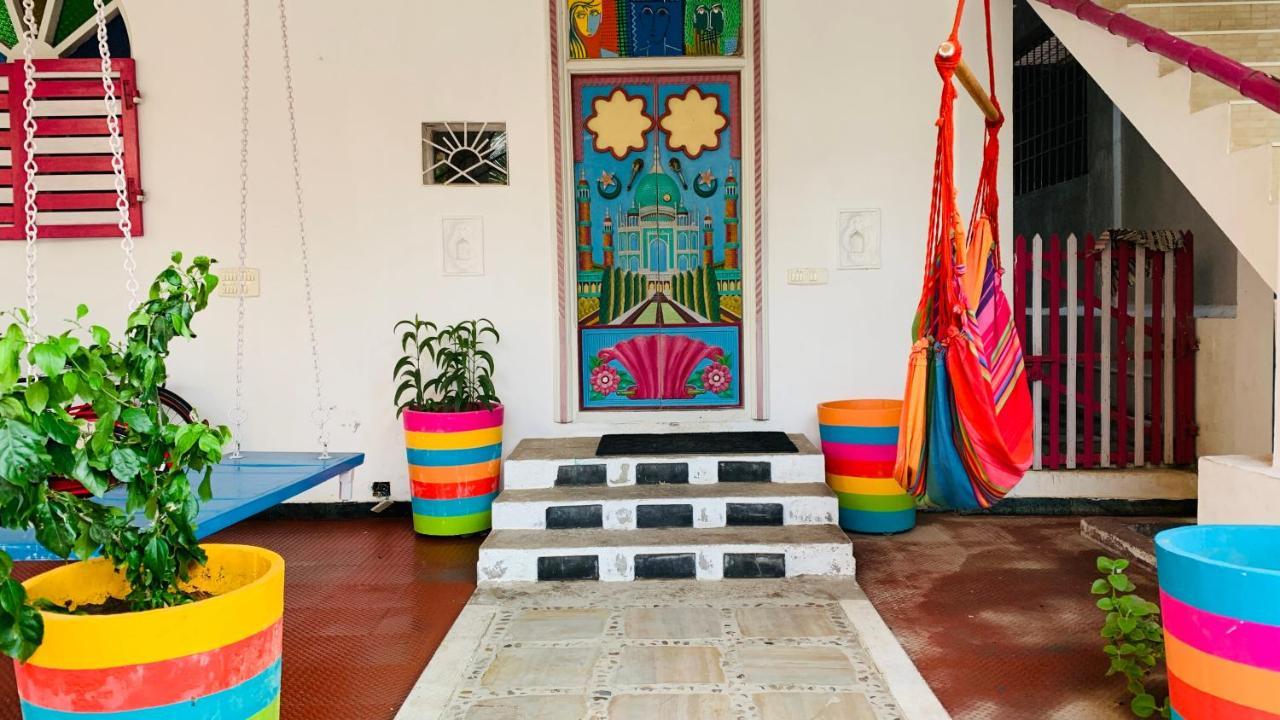 Holi-Wood Guesthouse Ποντισερί Εξωτερικό φωτογραφία