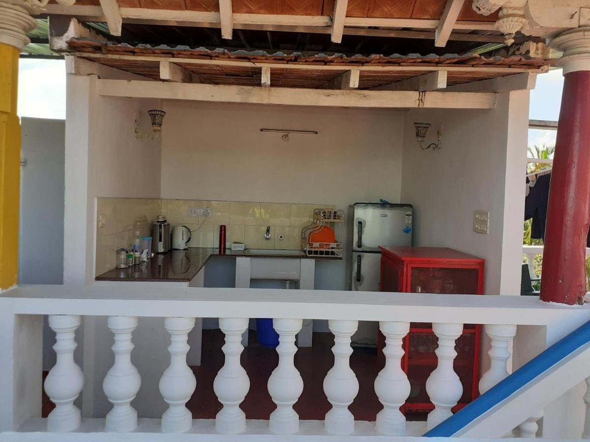 Holi-Wood Guesthouse Ποντισερί Εξωτερικό φωτογραφία