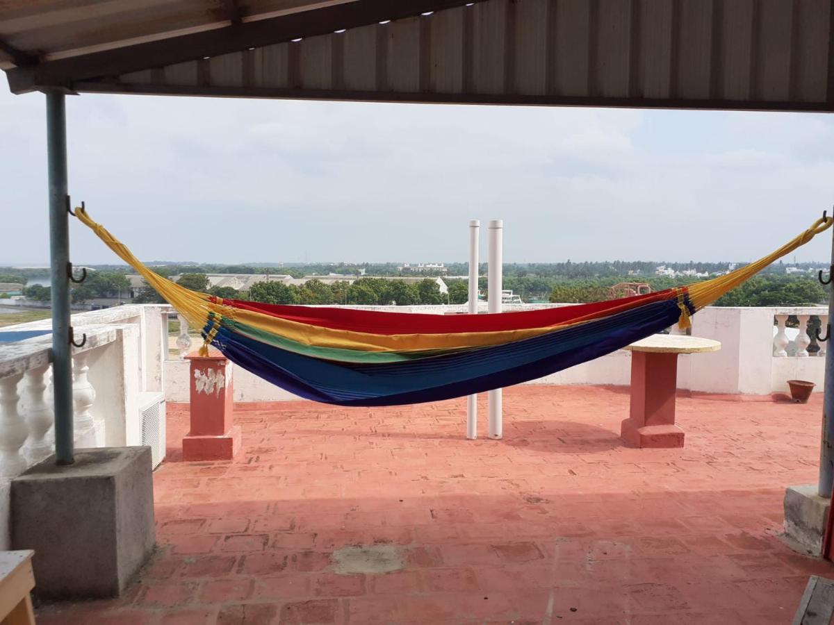 Holi-Wood Guesthouse Ποντισερί Εξωτερικό φωτογραφία