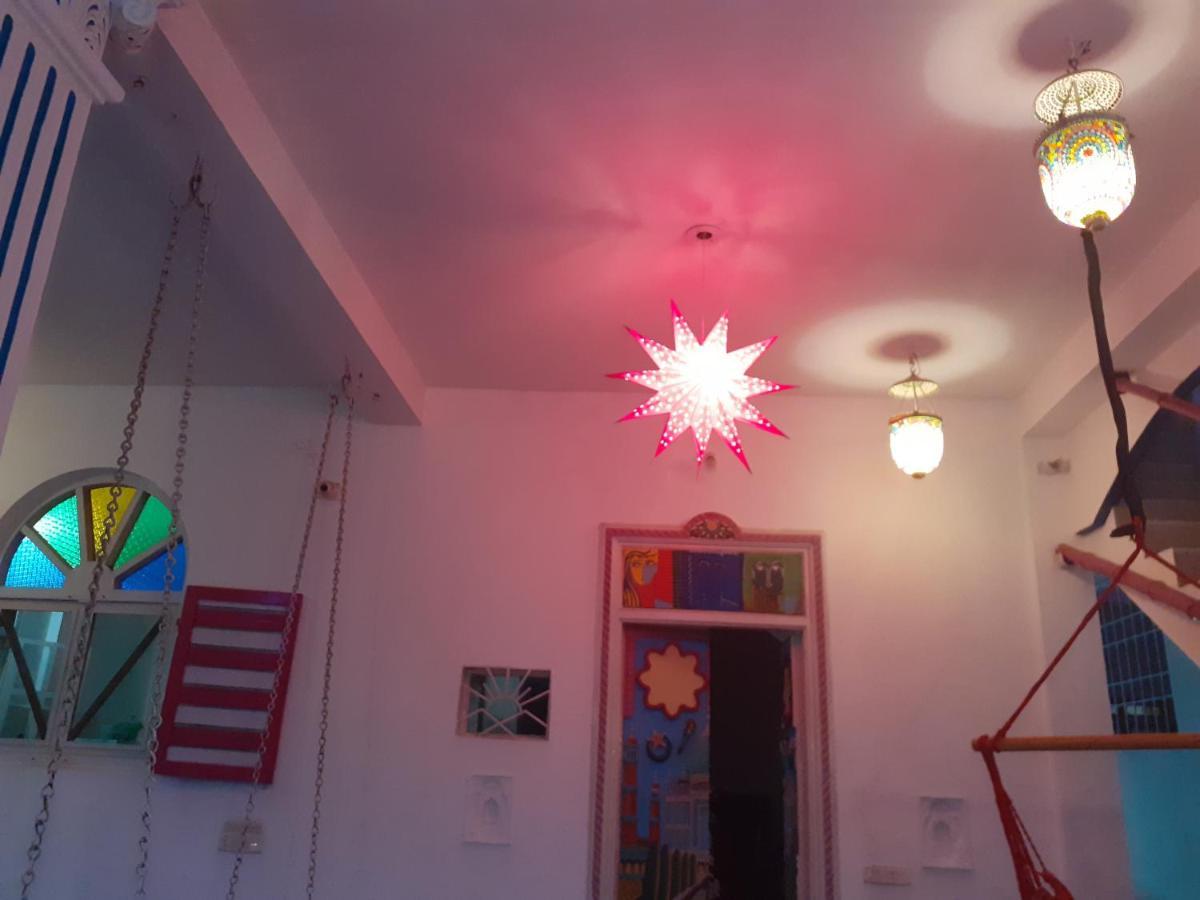 Holi-Wood Guesthouse Ποντισερί Εξωτερικό φωτογραφία