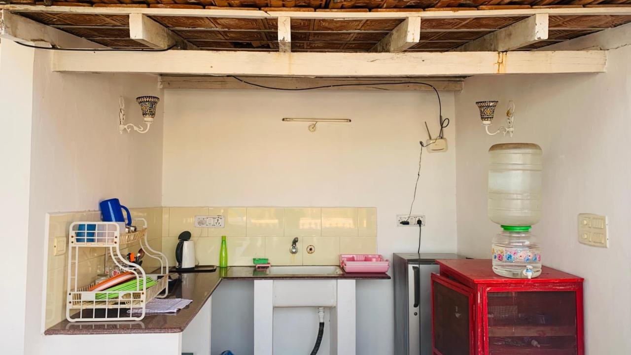 Holi-Wood Guesthouse Ποντισερί Εξωτερικό φωτογραφία